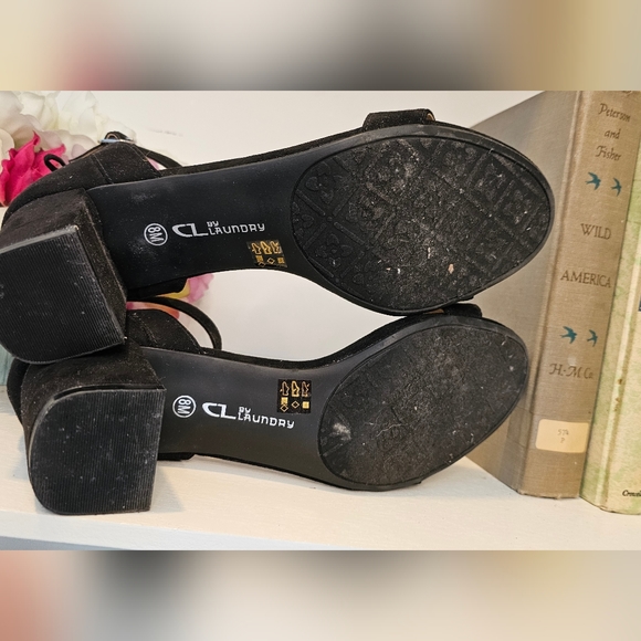 Black suedette ankle strap heeled sandals with tassels - Picture 6 of 7